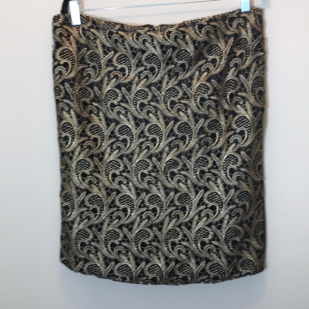 Max Black & Gold Embroidered Overlay Skirt Size XL - Picture 2 of 12
